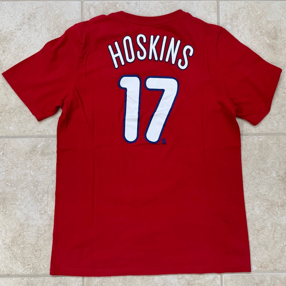 Philadelphia Phillies Hoskins T-Shirt 
Size: Large
Color: Red/White/Blue